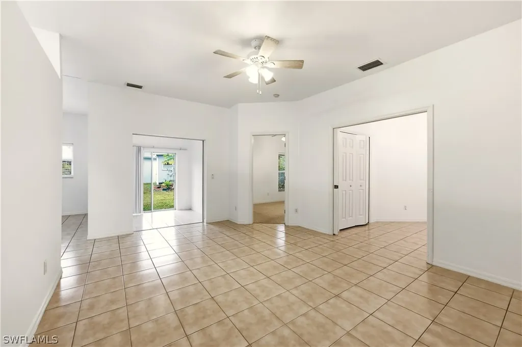 10707 Pearl Bay Circle Estero FL 33928