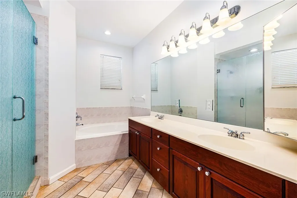 19091 Ridgepoint Drive Estero FL 33928