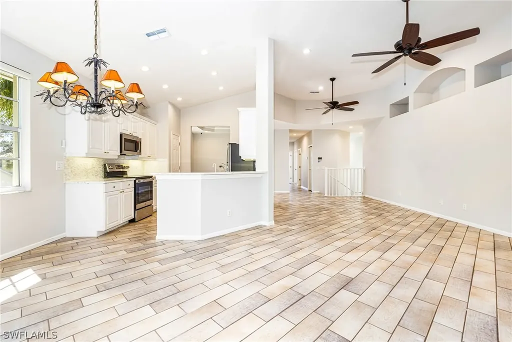 19091 Ridgepoint Drive Estero FL 33928