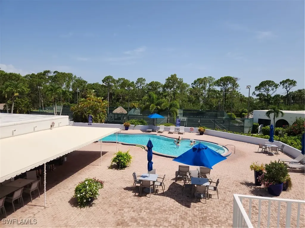 3320 Olympic Drive Naples FL 34105