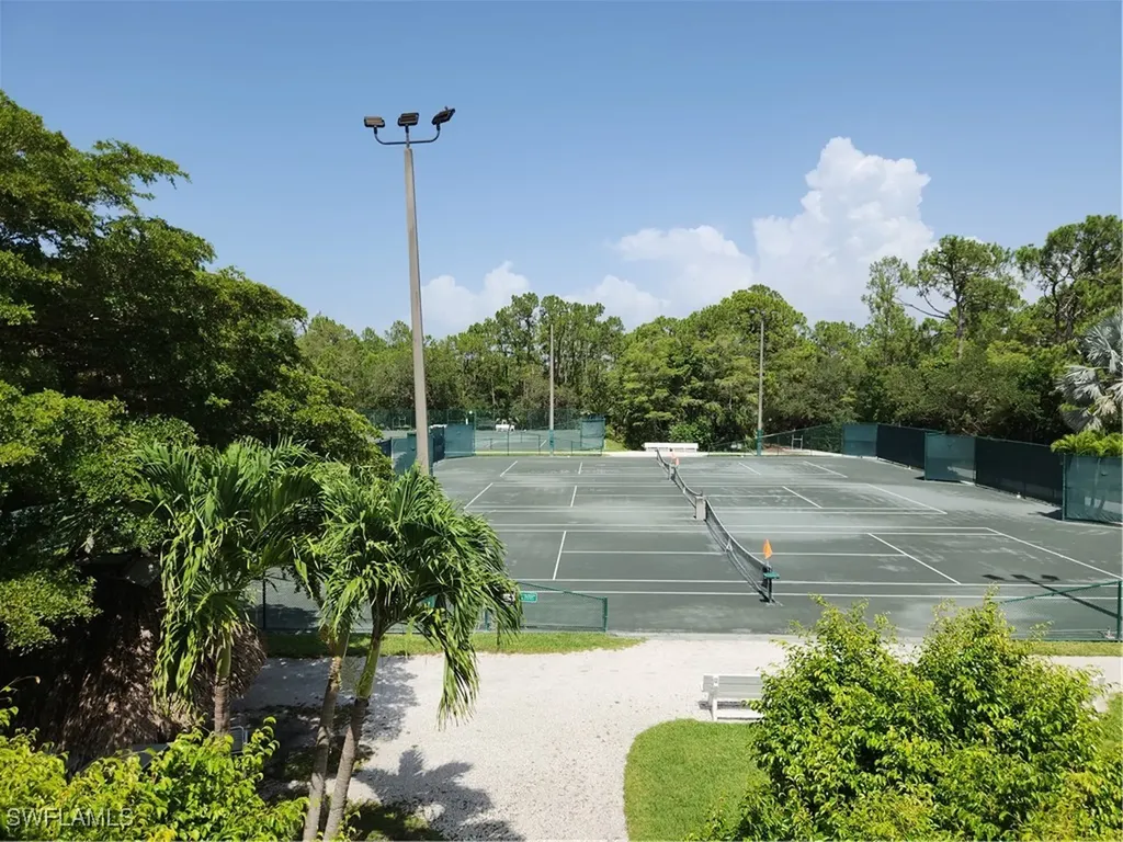 3320 Olympic Drive Naples FL 34105