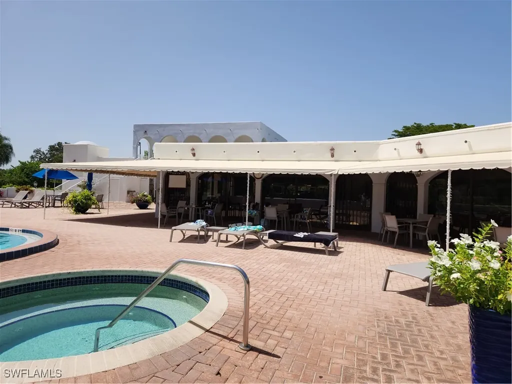 3320 Olympic Drive Naples FL 34105