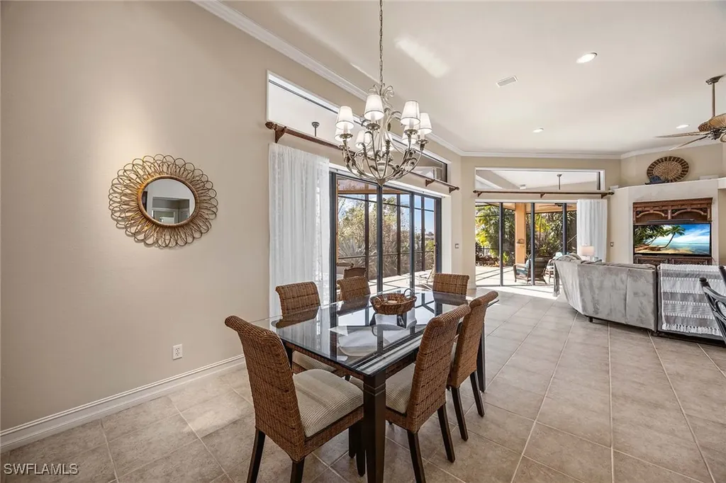 146 Windward Cay Naples FL 34114