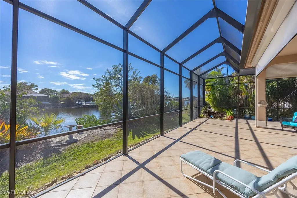 146 Windward Cay Naples FL 34114