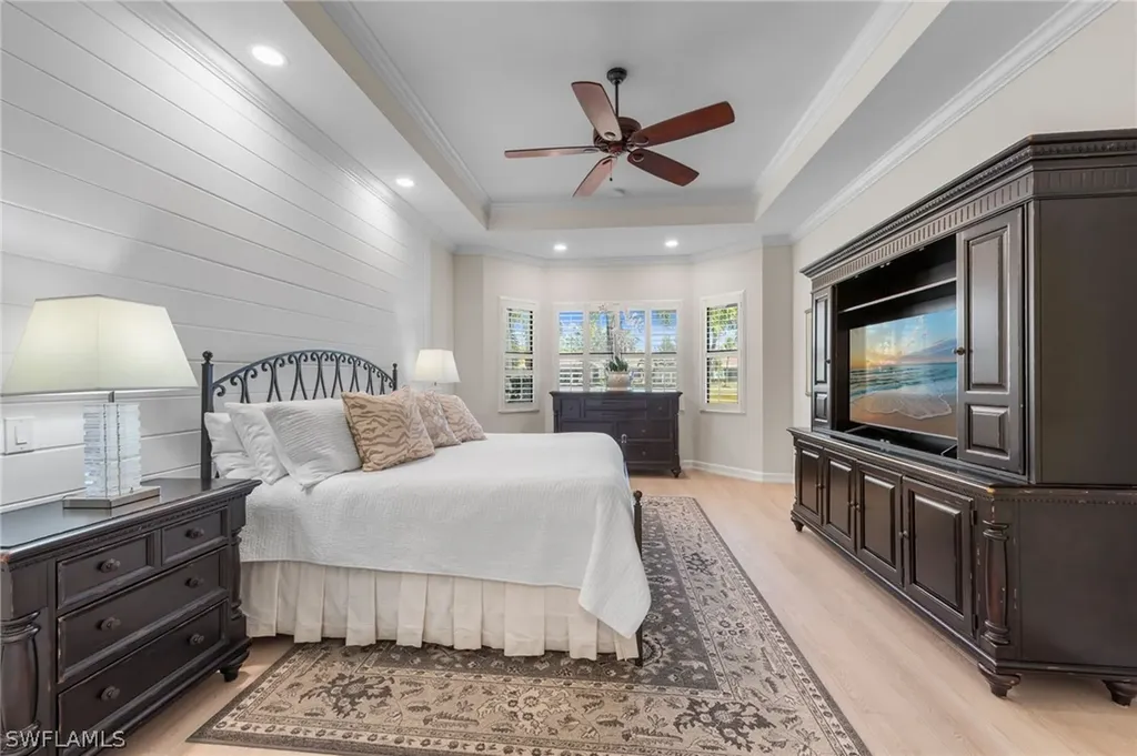 9096 Isla Bella Circle Bonita Springs FL 34135