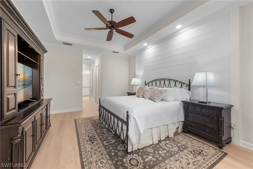 9096 Isla Bella Circle Bonita Springs FL 34135