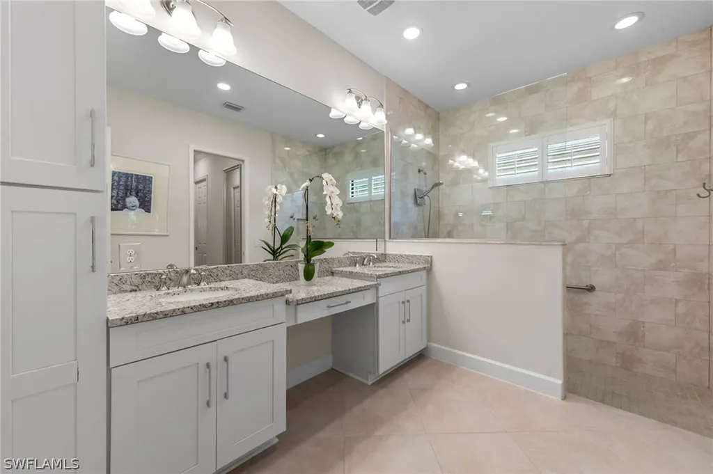 9096 Isla Bella Circle Bonita Springs FL 34135