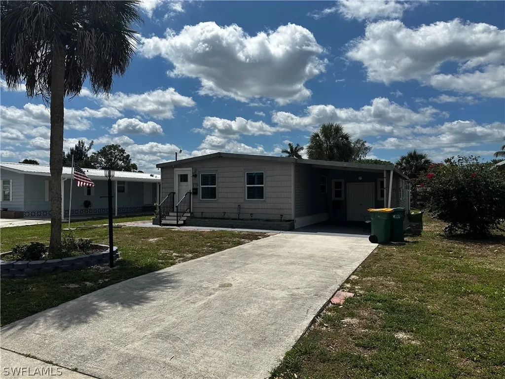 170 Pine Key Lane Naples FL 34114