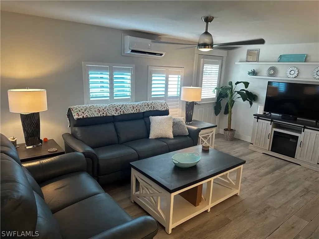 170 Pine Key Lane Naples FL 34114