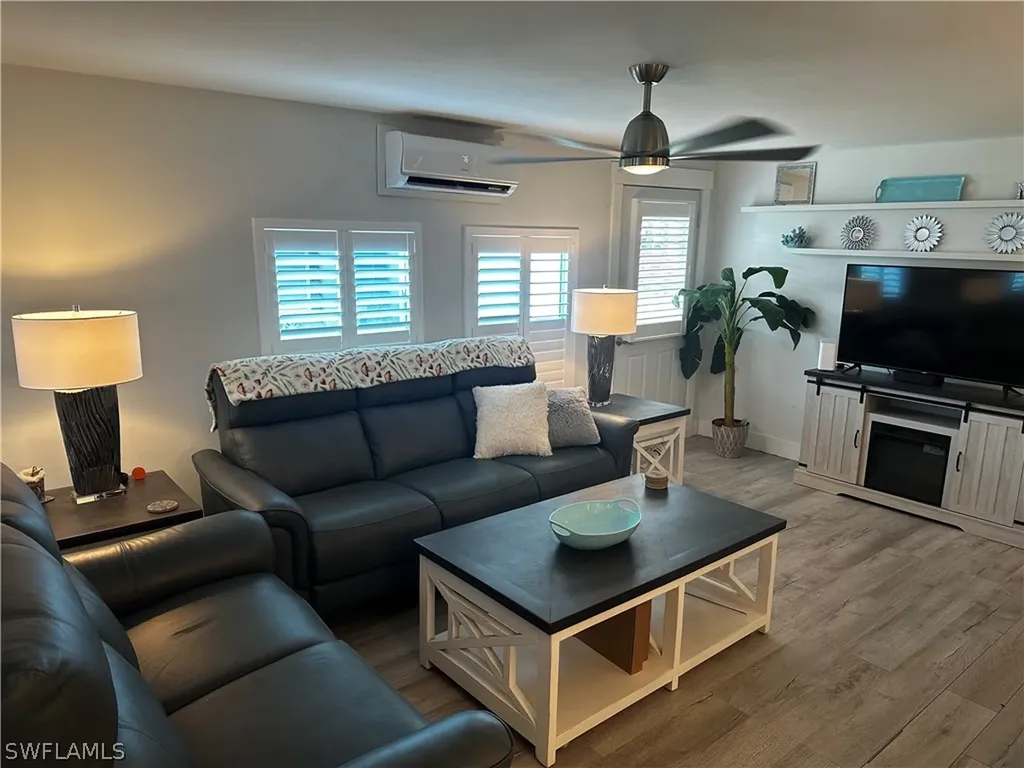 170 Pine Key Lane Naples FL 34114