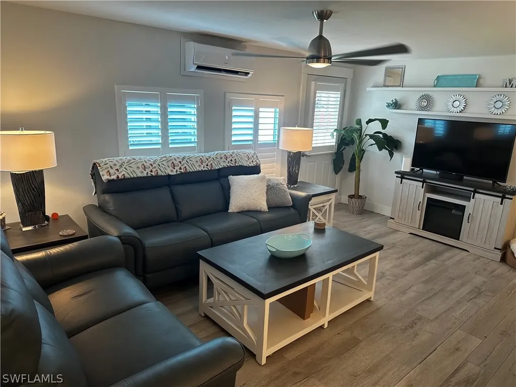 170 Pine Key Lane Naples FL 34114