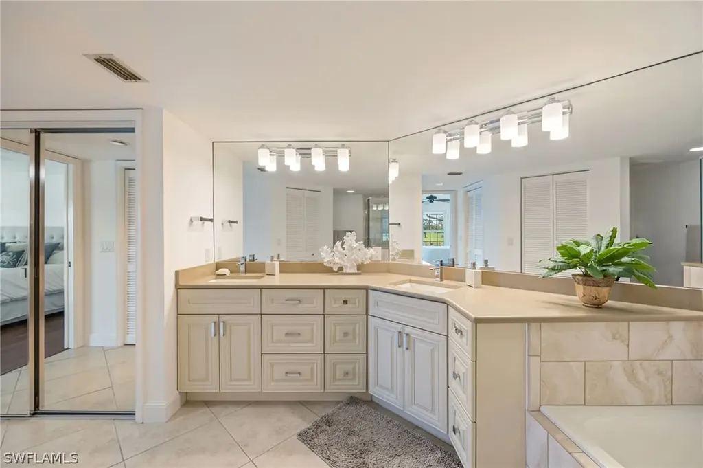 6270 Bellerive Avenue Naples FL 34119