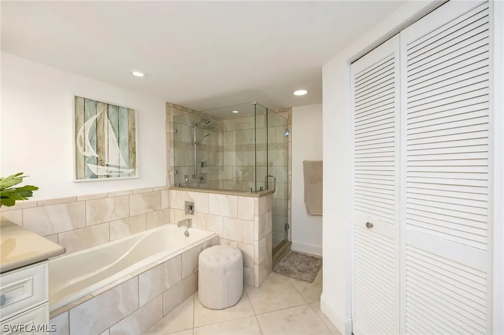 6270 Bellerive Avenue Naples FL 34119