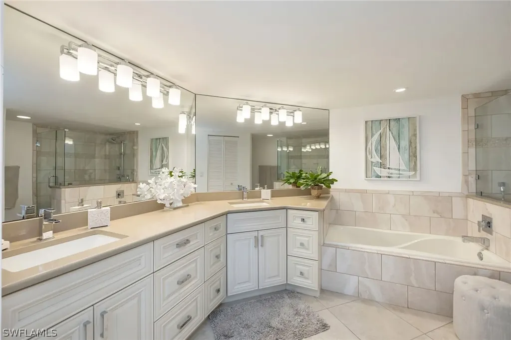 6270 Bellerive Avenue Naples FL 34119