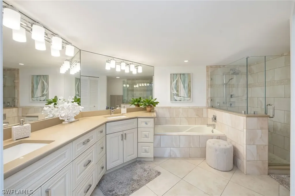 6270 Bellerive Avenue Naples FL 34119