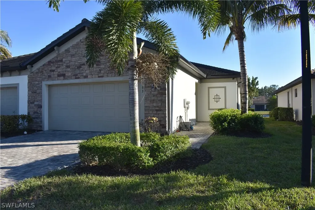 9163 Woodhurst Drive Naples FL 34120