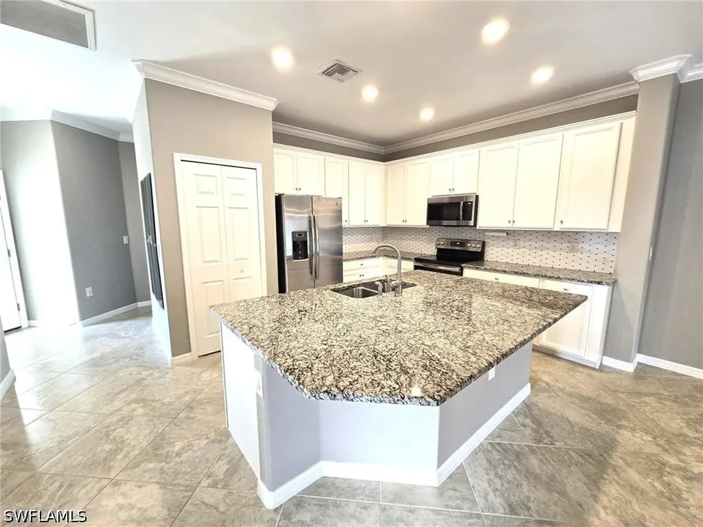 9163 Woodhurst Drive Naples FL 34120