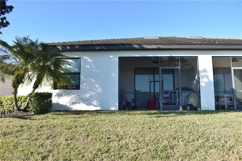 9163 Woodhurst Drive Naples FL 34120