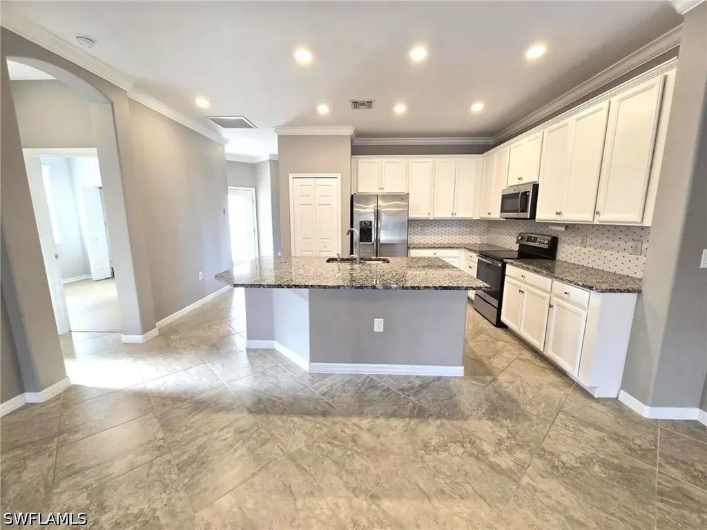 9163 Woodhurst Drive Naples FL 34120