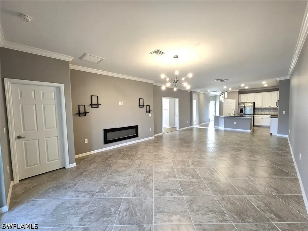 9163 Woodhurst Drive Naples FL 34120
