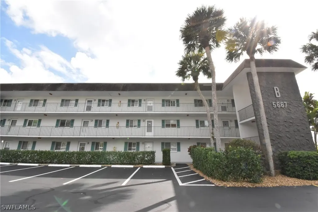 5667 Rattlesnake Hammock Road Naples FL 34113