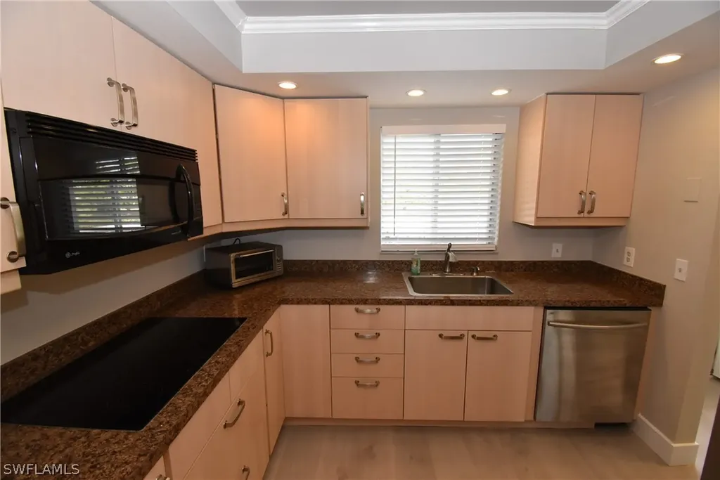 5667 Rattlesnake Hammock Road Naples FL 34113