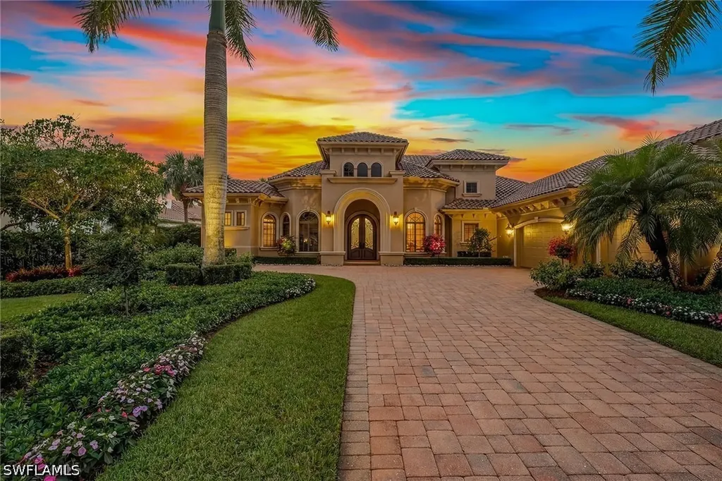 Naples FL, 3849 Isla Del Sol Way