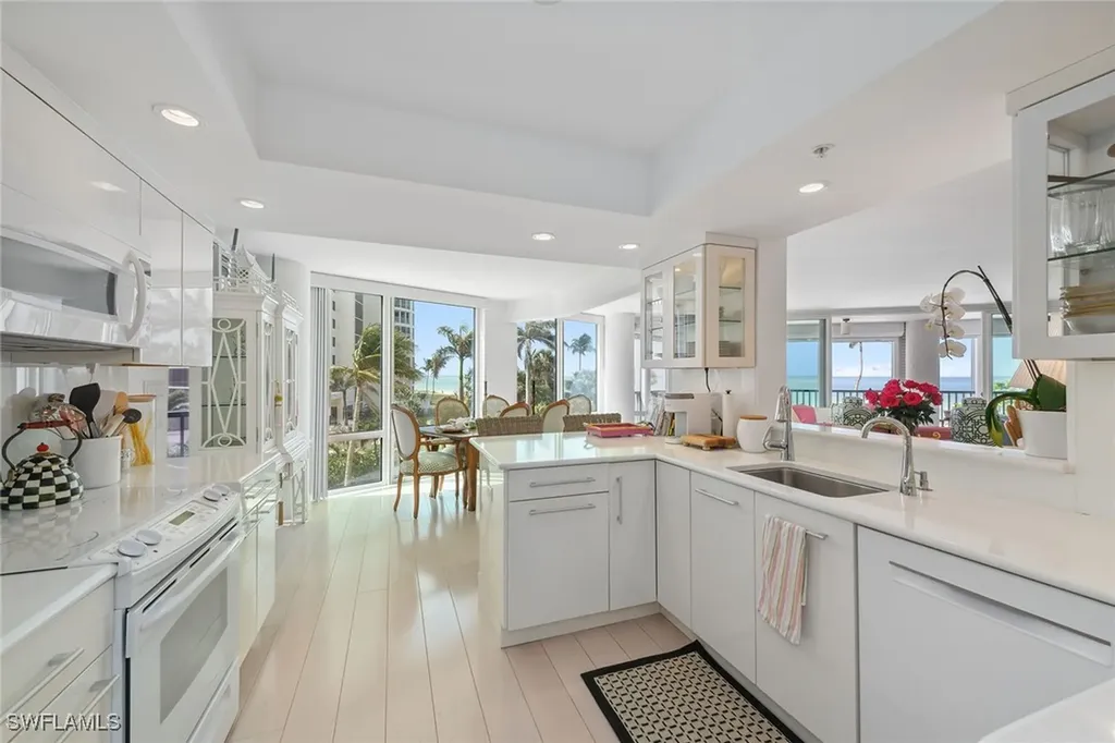 4651 Gulf Shore Boulevard N Naples FL 34103