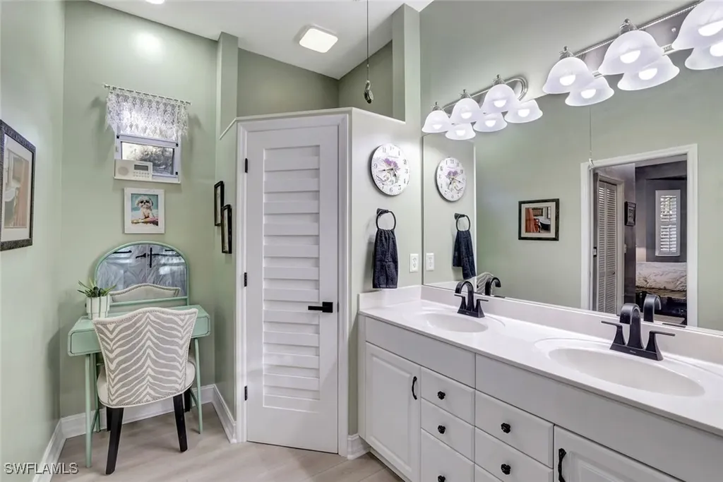 7850 Sanctuary Circle Naples FL 34104