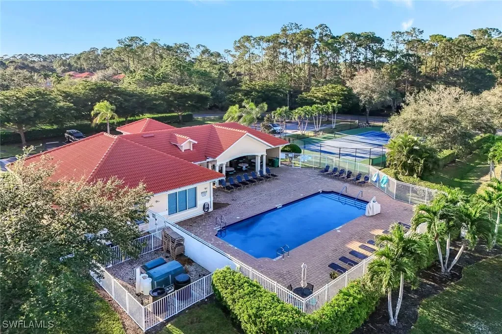 7850 Sanctuary Circle Naples FL 34104