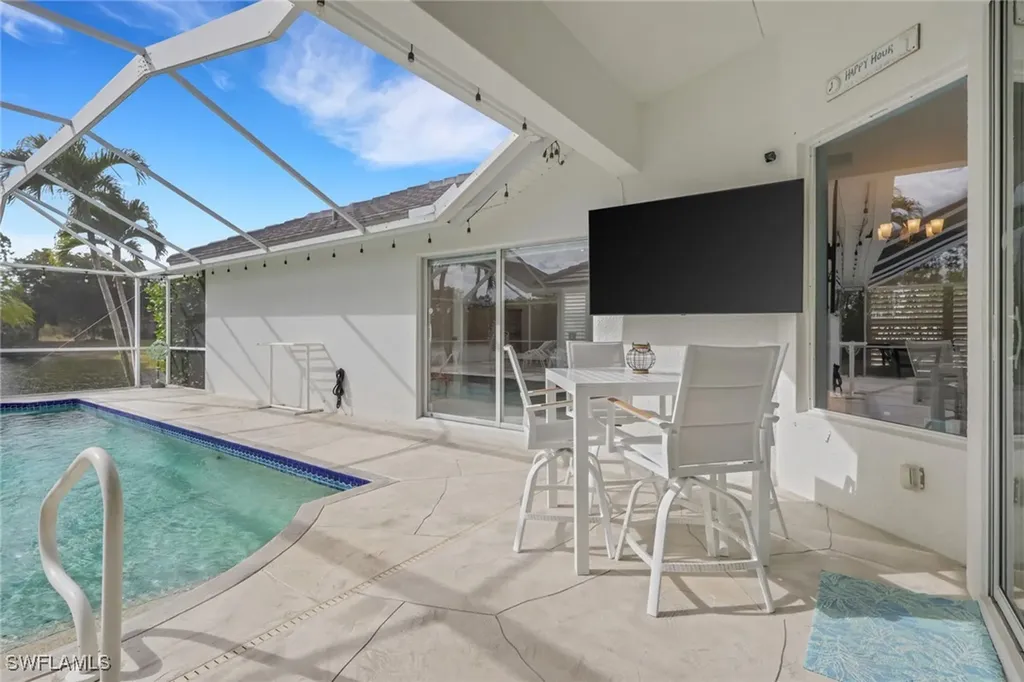 1092 Tivoli Drive Naples FL 34104