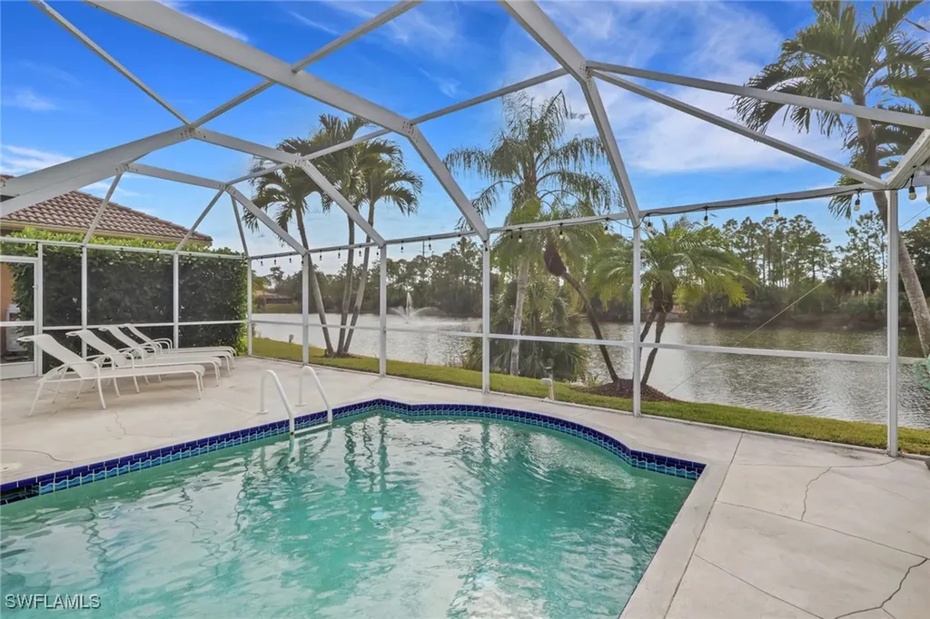1092 Tivoli Drive Naples FL 34104