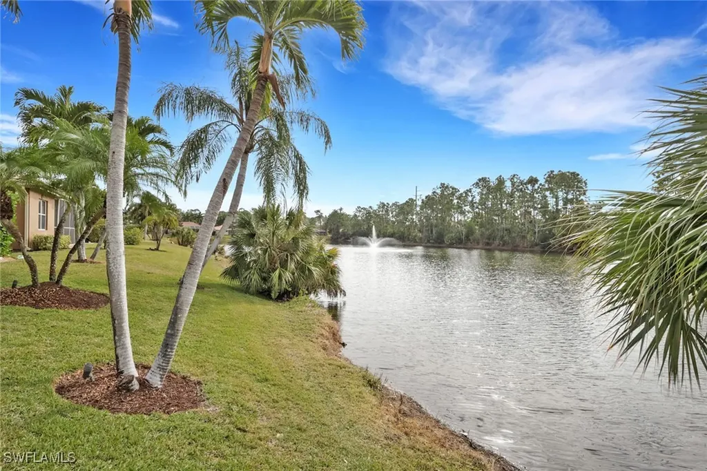 1092 Tivoli Drive Naples FL 34104