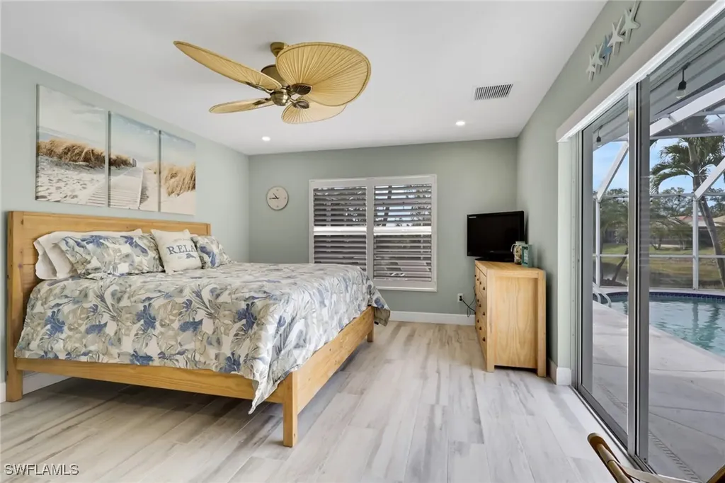 1092 Tivoli Drive Naples FL 34104