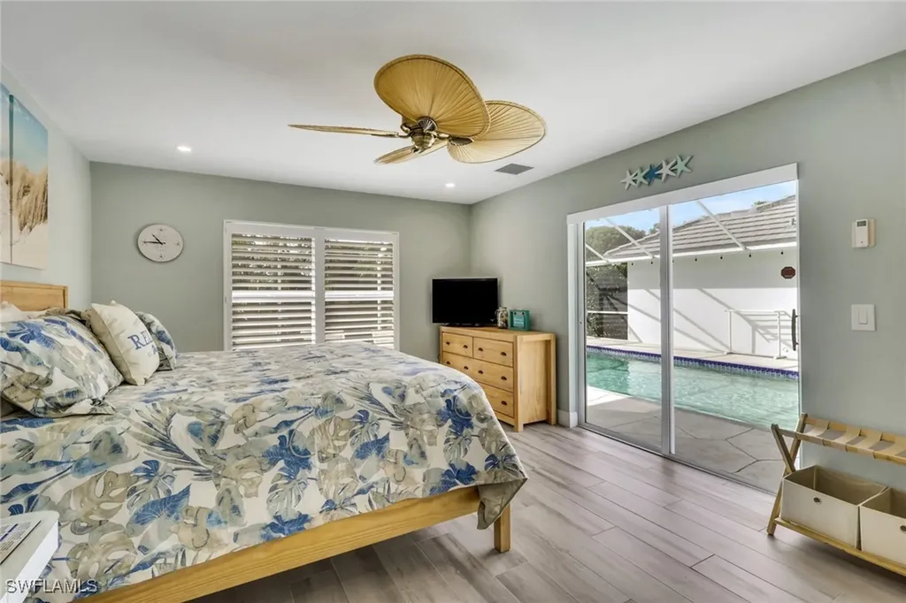 1092 Tivoli Drive Naples FL 34104