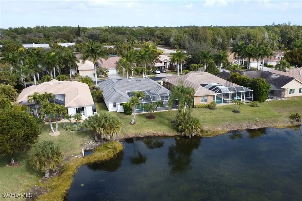1092 Tivoli Drive Naples FL 34104
