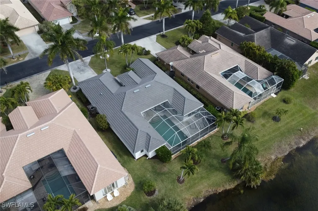 1092 Tivoli Drive Naples FL 34104