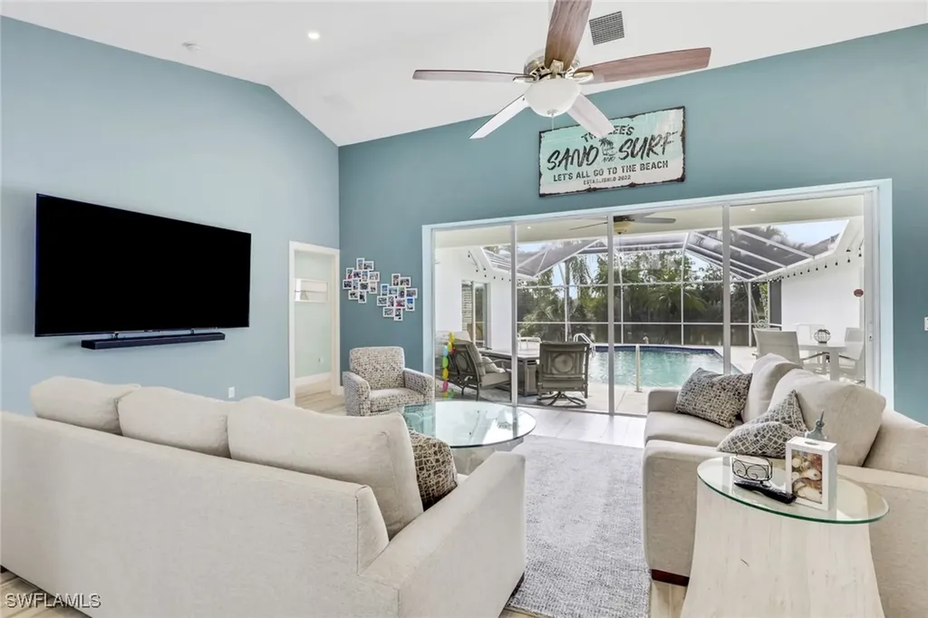 1092 Tivoli Drive Naples FL 34104