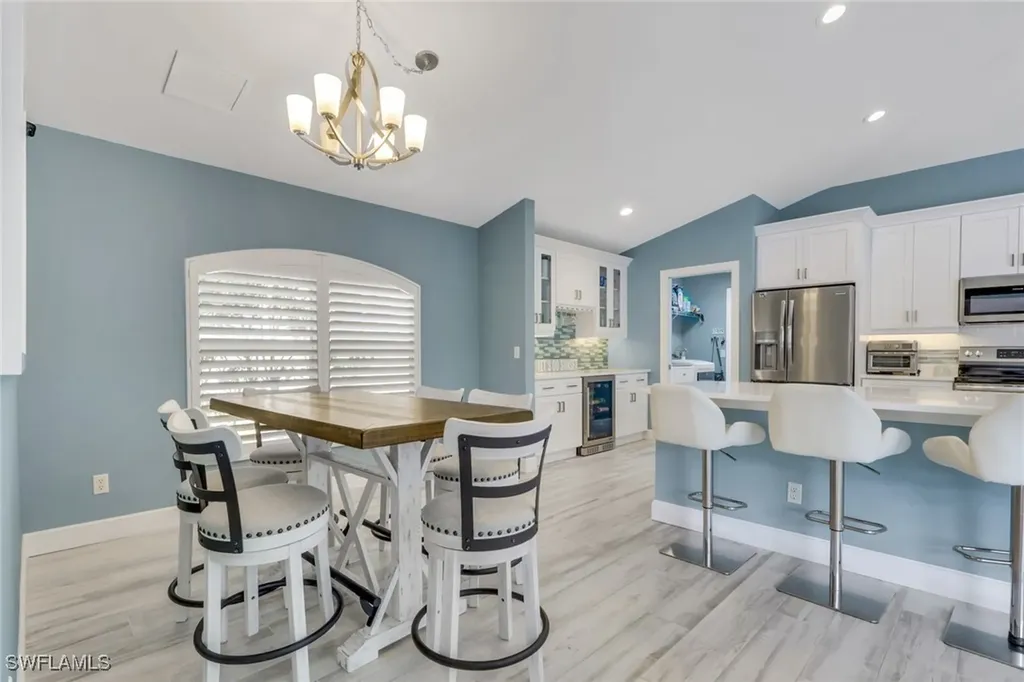1092 Tivoli Drive Naples FL 34104