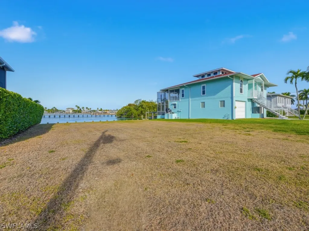 107 Pago Pago Drive W Naples FL 34113