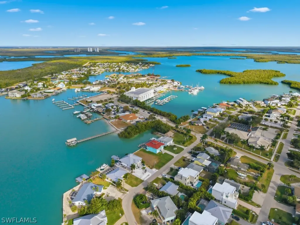 107 Pago Pago Drive W Naples FL 34113