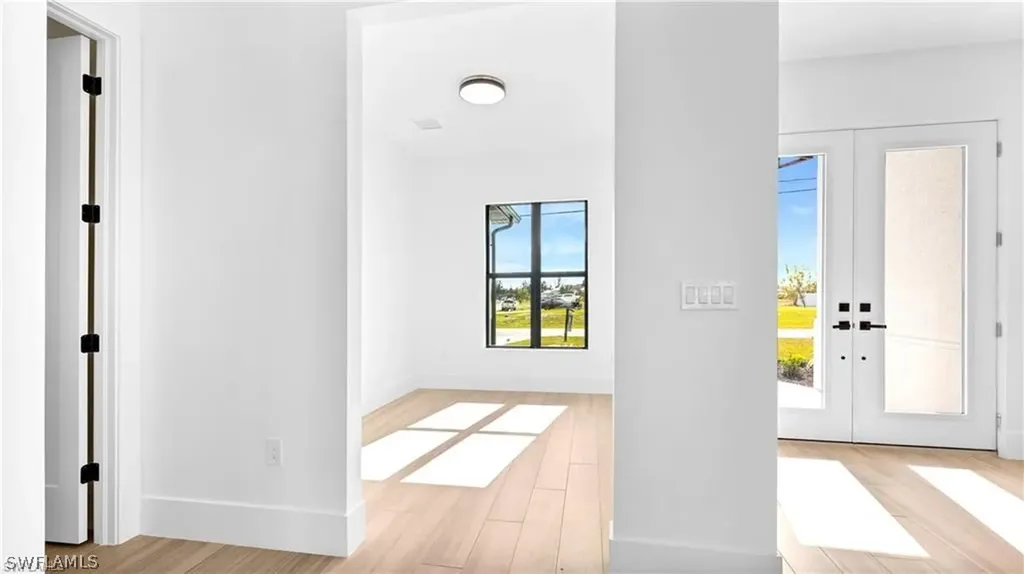 117 NE 5th Terrace Cape Coral FL 33909