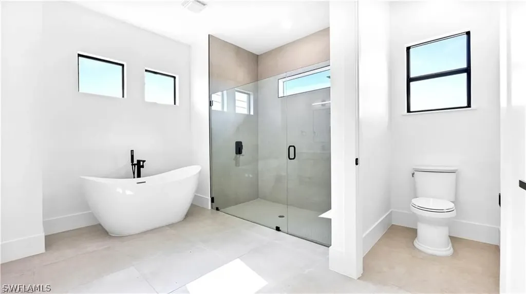 117 NE 5th Terrace Cape Coral FL 33909