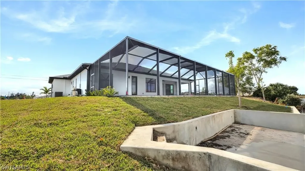 117 NE 5th Terrace Cape Coral FL 33909