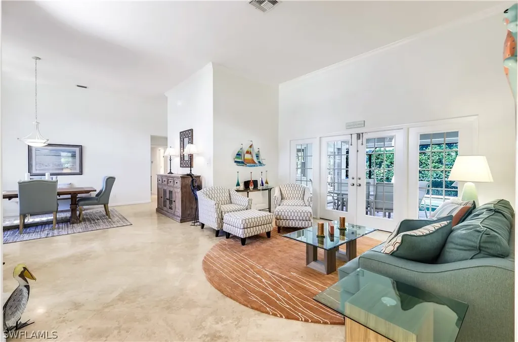 717 Pine Creek Lane Naples FL 34108