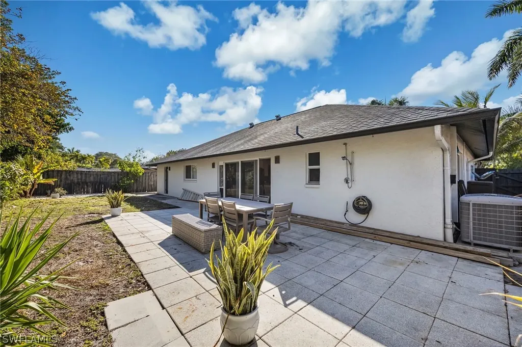 1185 Pompei Lane Naples FL 34103