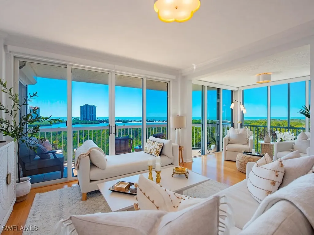 Naples FL, 5501 Heron Point Drive, Unit 503