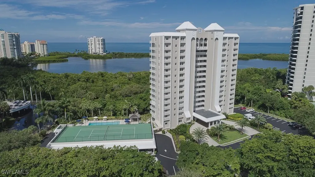 5501 Heron Point Drive Naples FL 34108