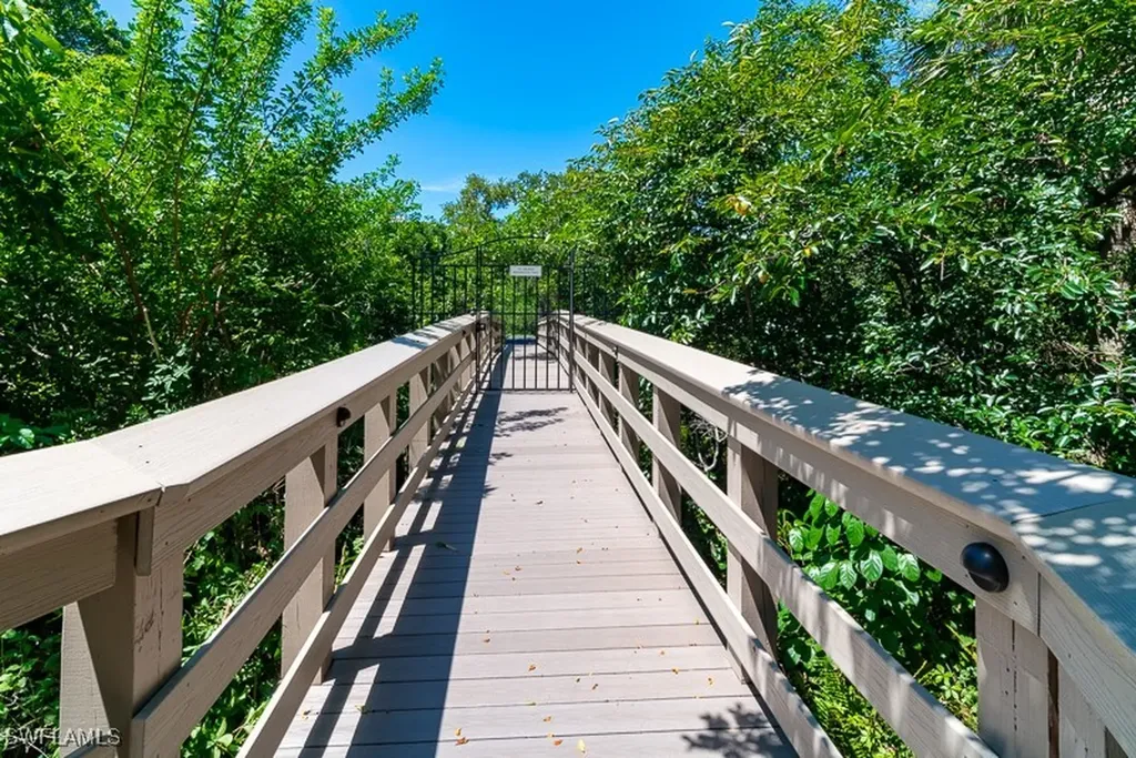 5501 Heron Point Drive Naples FL 34108