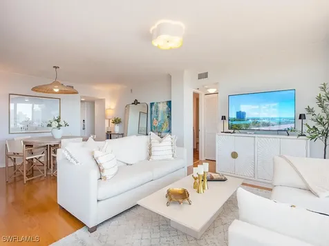 5501 Heron Point Drive Naples FL 34108